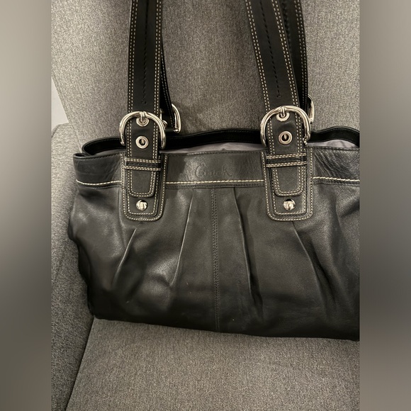 Coach F13733 Soho Pleated Leather Large Business Shoulder Tote Bag - Picture 2 of 5